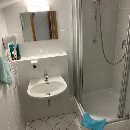 Janssen Hotell 3*