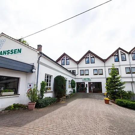 Janssen 3*